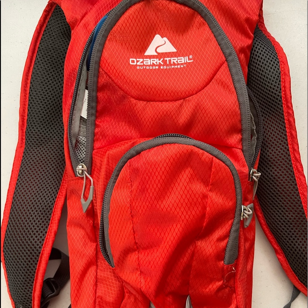 Ozark hydration backpack 2L